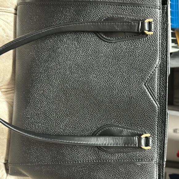 AUTHENTIC MICHAEL KORS HANDBAG ! - Picture 2 of 5